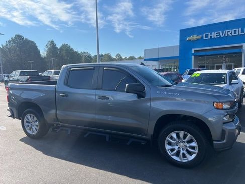 Certified 2021 Chevrolet Silverado 1500 Custom image 1