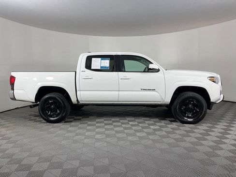 Used 2023 Toyota Tacoma SR5 RWD image 9