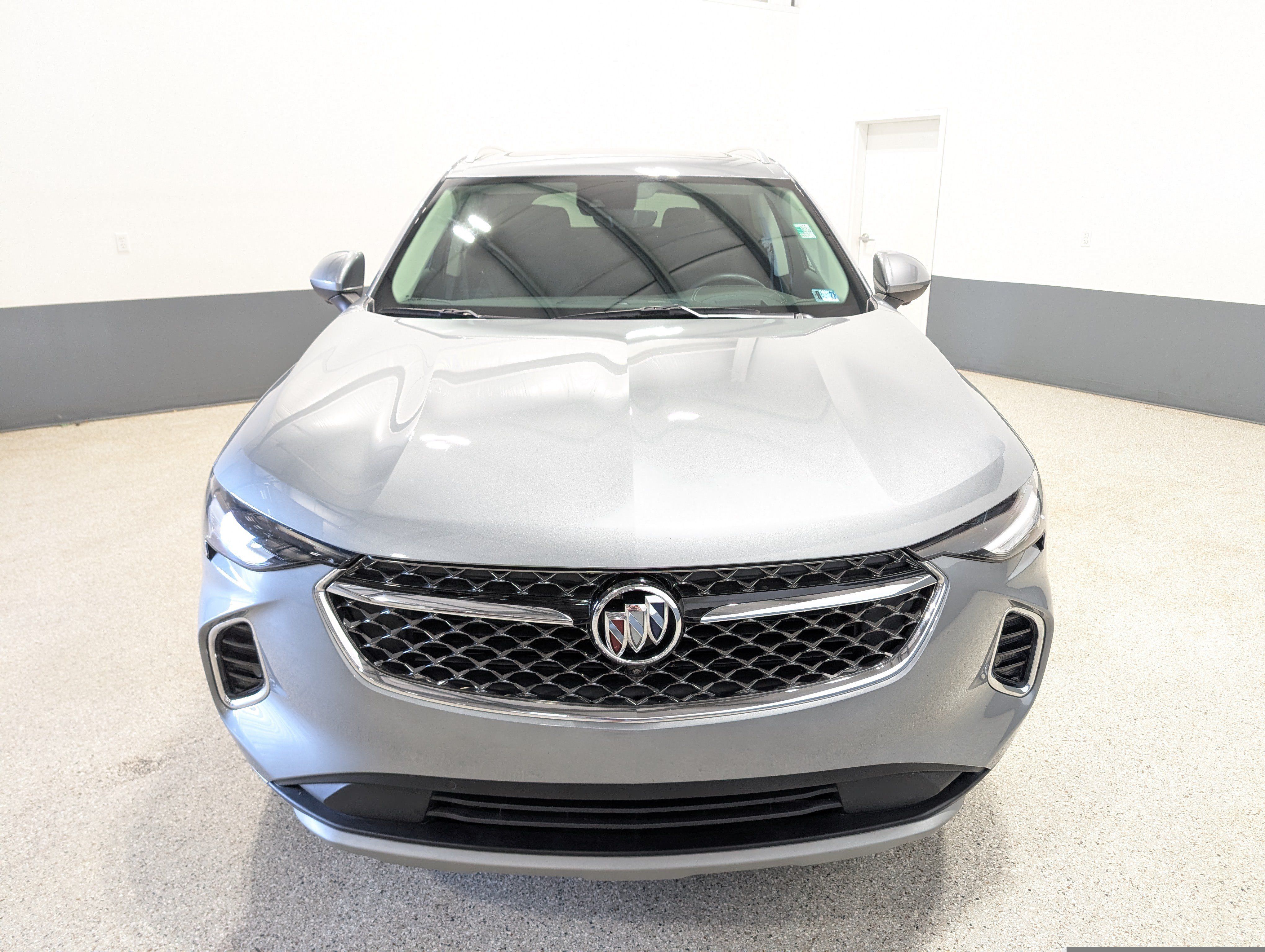 Used 2023 Buick Envision Avenir AWD/4WD image 8