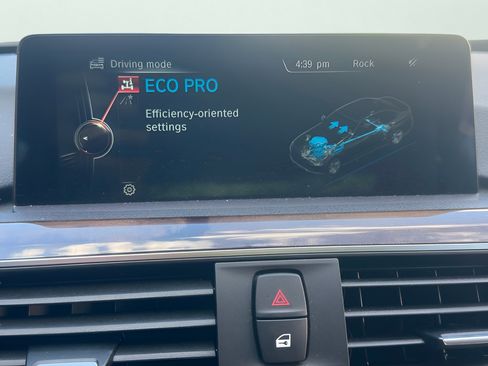 Used 2016 BMW 328i xDrive Sedan AWD/4WD image 24
