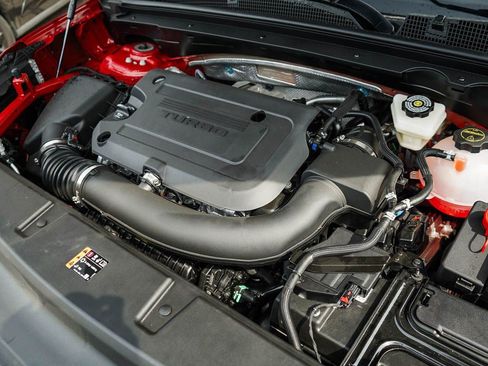 New 2025 Buick Envision Avenir image 7