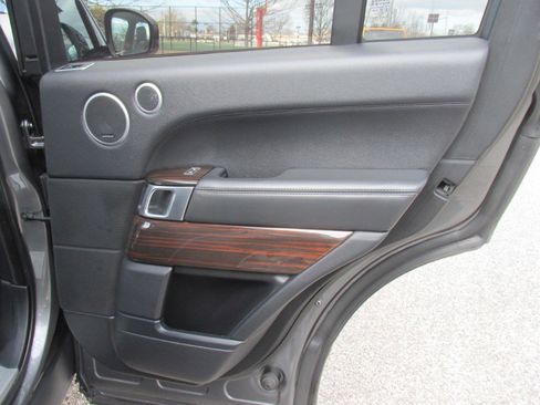 Used 2016 Land Rover Range Rover HSE image 51