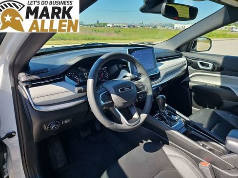 Used 2025 Jeep Compass Limited AWD/4WD image 10