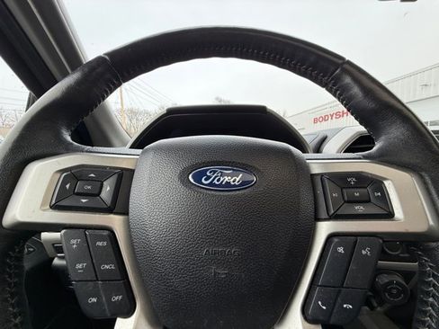 Used 2020 Ford F150 Lariat w/ Equipment Group 502A Luxury image 27