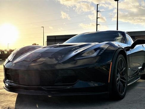 Used 2019 Chevrolet Corvette Z06 RWD image 1