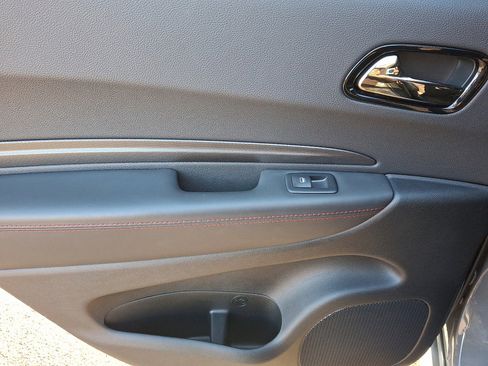 Certified 2023 Dodge Durango R/T w/ Tow 'N Go Package image 19