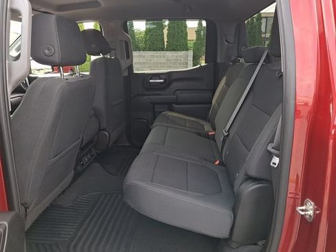 Certified 2021 Chevrolet Silverado 1500 LT AWD/4WD image 10