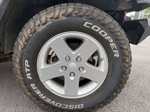 Used 2012 Jeep Wrangler Sport AWD/4WD image 7