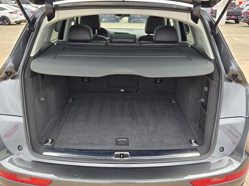 Used 2017 Audi Q5 2.0T Premium Plus w/ Technology Package image 13