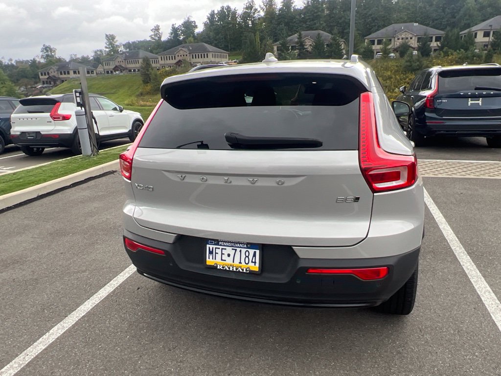 Used 2023 Volvo XC40 B5 Ultimate w/ Climate Package AWD/4WD image 22