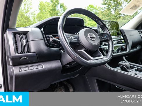 Used 2022 Nissan Pathfinder SL FWD image 21