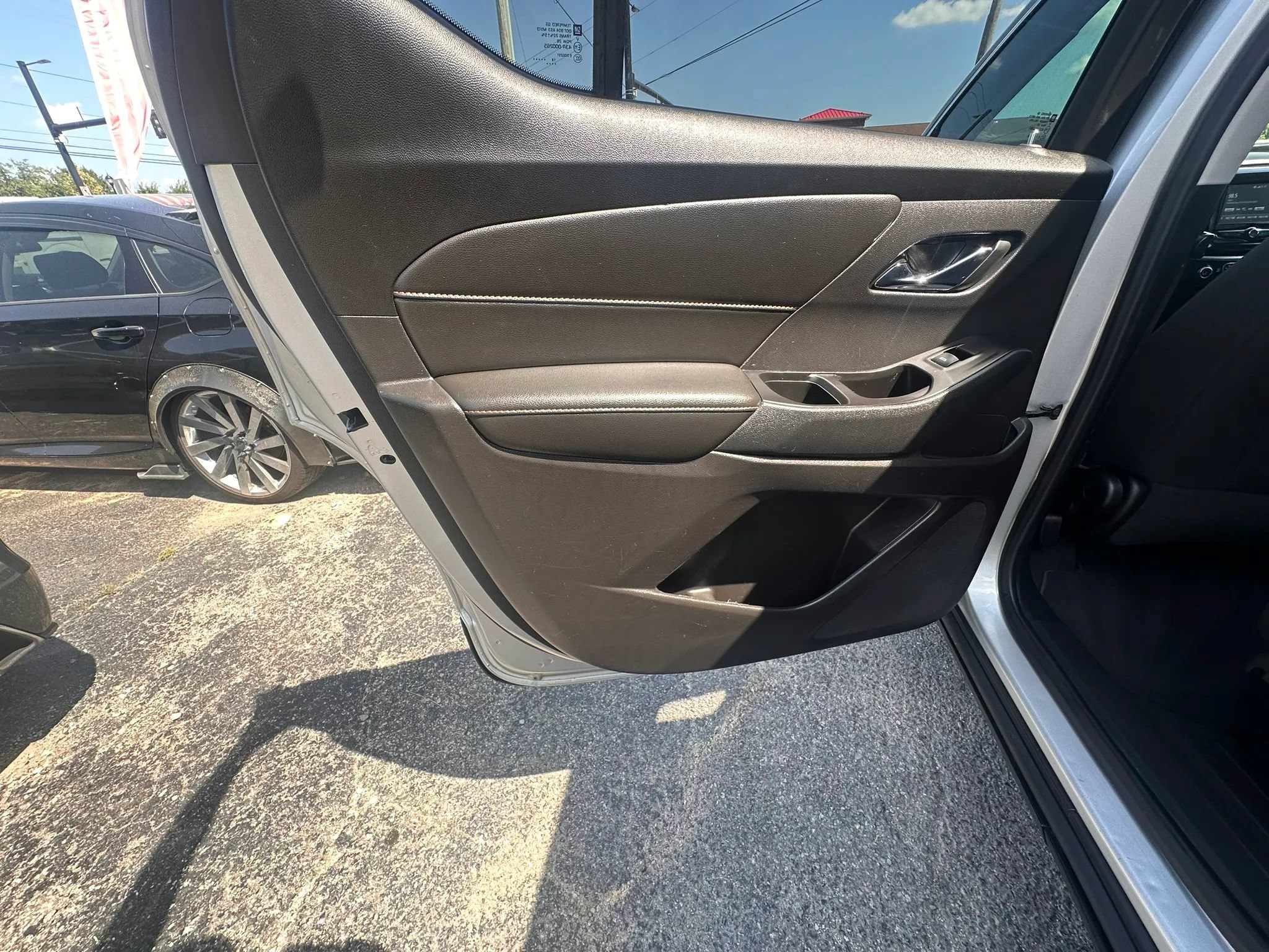 Used 2019 Chevrolet Traverse LS FWD image 18