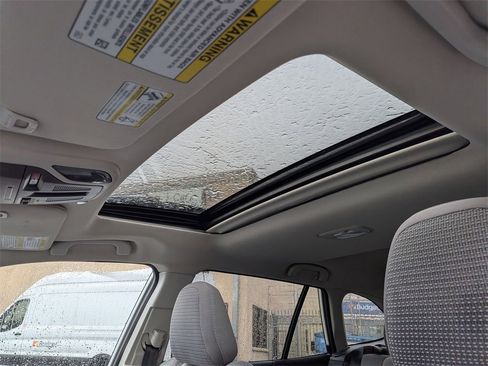 Used 2025 Subaru Outback Premium image 17