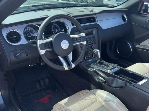 Used 2013 Ford Mustang Premium image 9