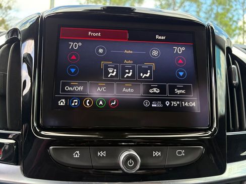 Used 2021 Chevrolet Traverse Premier w/ Redline Edition image 33