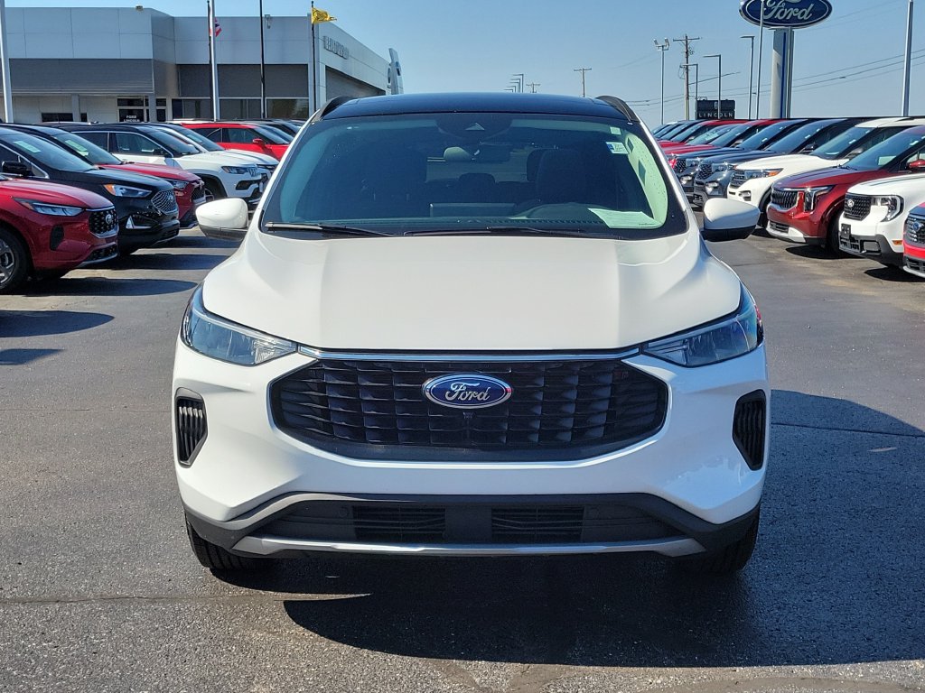 Certified 2023 Ford Escape Active w/ Tech Pack #2 AWD/4WD image 2