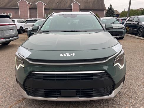 New 2026 Kia Niro EX image 6