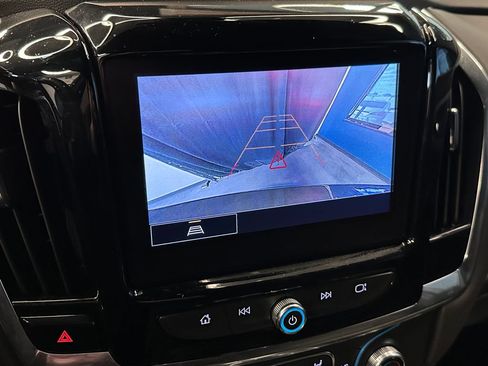Used 2023 Chevrolet Traverse LT AWD/4WD image 13