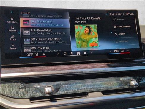 New 2026 BMW X5 xDrive40i w/ M Sport Package AWD/4WD image 12