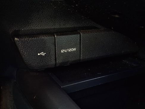 Certified 2023 Toyota Camry SE image 11