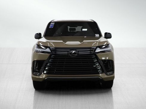 Used 2025 Lexus LX 700h Overtrail AWD/4WD image 11