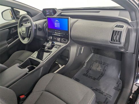 Used 2024 Toyota bZ4X XLE image 5