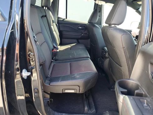 Used 2025 Honda Ridgeline Black Edition image 10