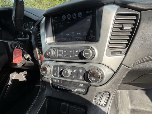 Used 2020 Chevrolet Tahoe 4WD image 23