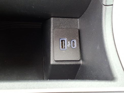 Certified 2024 Ford Edge SE AWD/4WD image 18