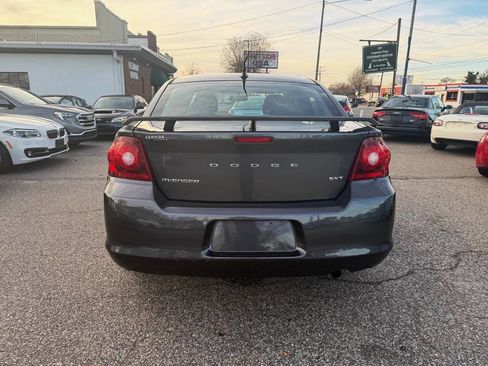 Used 2014 Dodge Avenger SXT w/ Rallye Appearance Group image 8