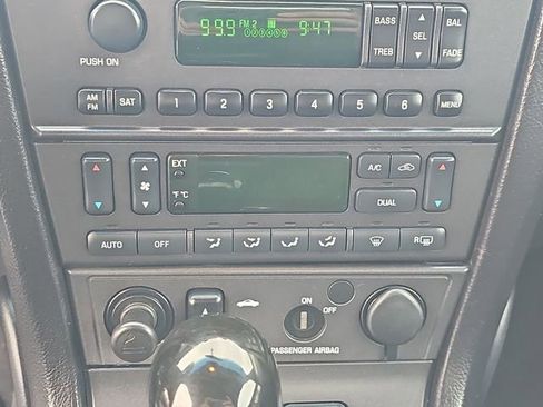 Used 2004 Ford Thunderbird RWD image 22