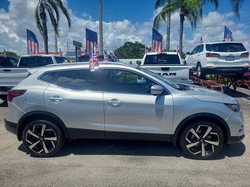 Used 2020 Nissan Rogue Sport SL FWD image 8