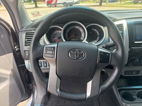 Used 2012 Toyota Tacoma 4x4 Double Cab w/ TRD Off-Road Pkg image 29