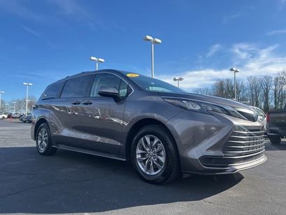 Used 2024 Toyota Sienna LE