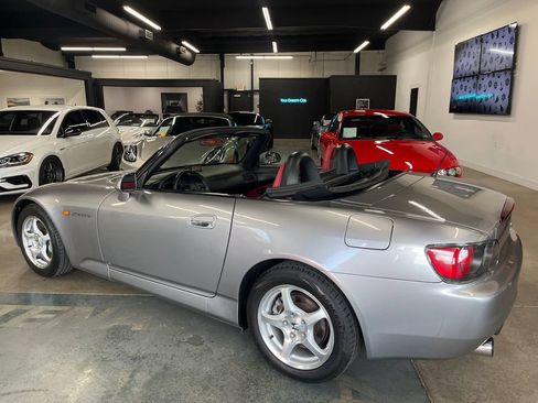 Used 2001 Honda S2000 image 8