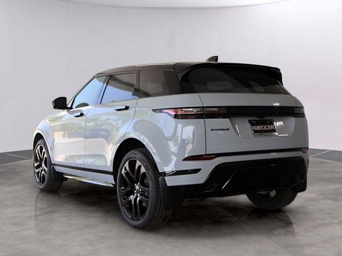 Used 2026 Land Rover Range Rover Evoque Dynamic SE AWD/4WD image 9