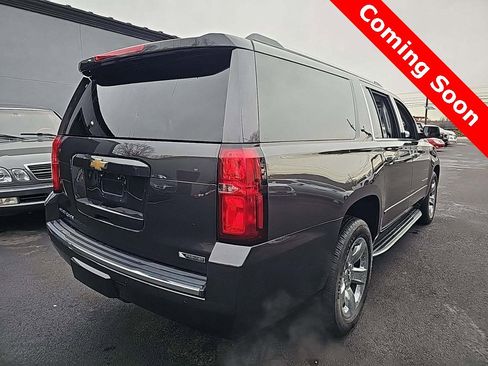 Used 2018 Chevrolet Suburban Premier image 14