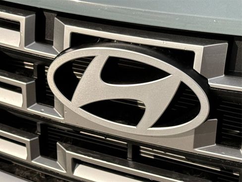 New 2025 Hyundai Santa Cruz SEL image 8