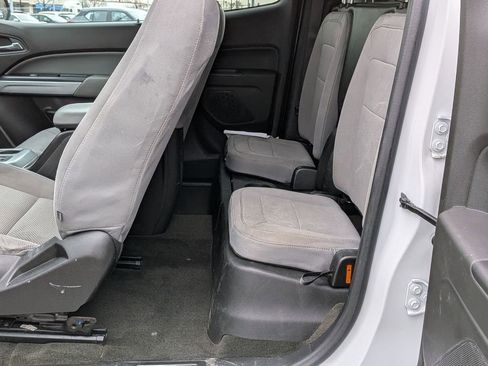 Used 2015 Chevrolet Colorado LT image 16