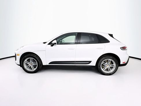 New 2026 Porsche Macan image 2