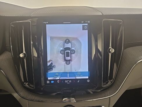 Used 2024 Volvo XC60 T8 Ultimate w/ Protection Package Premier image 17