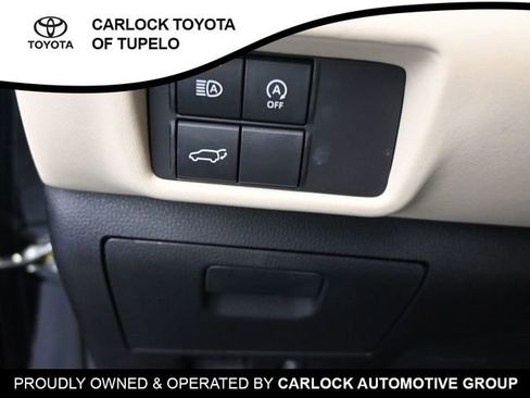 Used 2023 Toyota Highlander XLE image 19