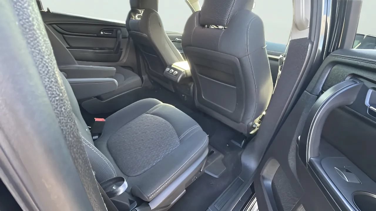 Used 2014 GMC Acadia SLE FWD image 9