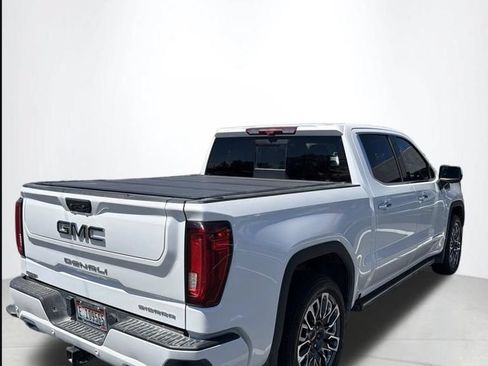 Used 2025 GMC Sierra 1500 Denali Ultimate AWD/4WD image 13