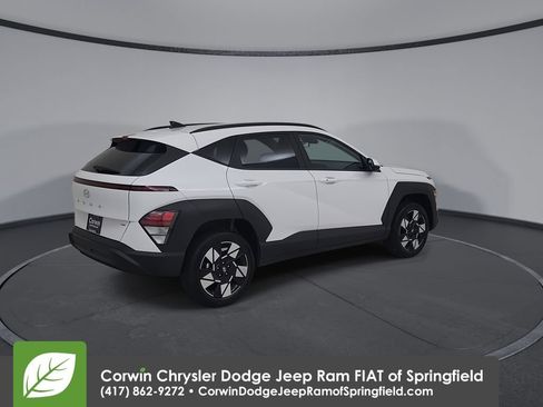 Used 2025 Hyundai Kona SEL AWD/4WD image 15