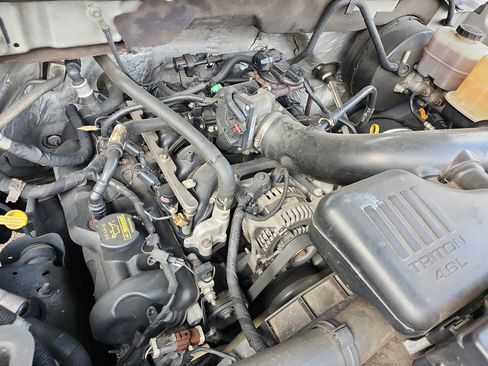 Used 2009 Ford F150 STX image 21