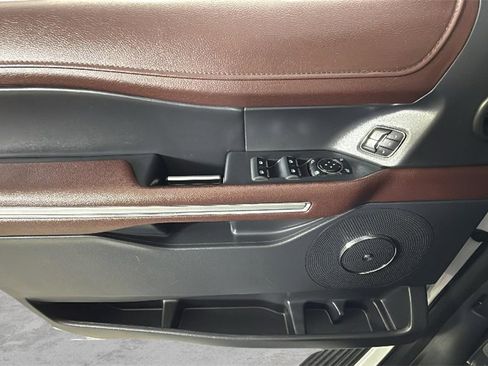 Used 2024 Ford Expedition Max Limited image 24