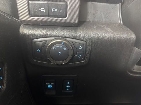 Certified 2019 Ford F150 Raptor w/ Equipment Group 802A Luxury image 19