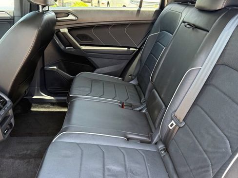 Used 2024 Volkswagen Tiguan SEL R-Line AWD/4WD image 29