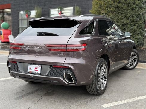 Used 2023 Genesis GV70 2.5T w/ Advanced Package image 12